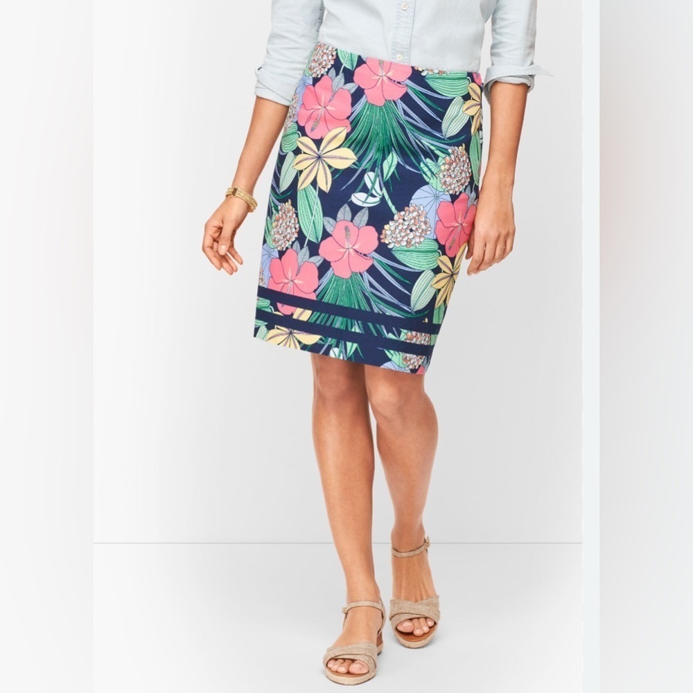 NWOT Talbots Floral Print Women's Skirt - Size 8